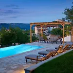 Villa Motovun Villas *