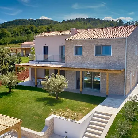 فيلة Motovun Villas